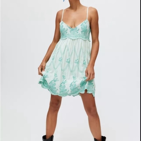 Urban Outfitters Teal Embroidered Chemise - Picture 3 of 14